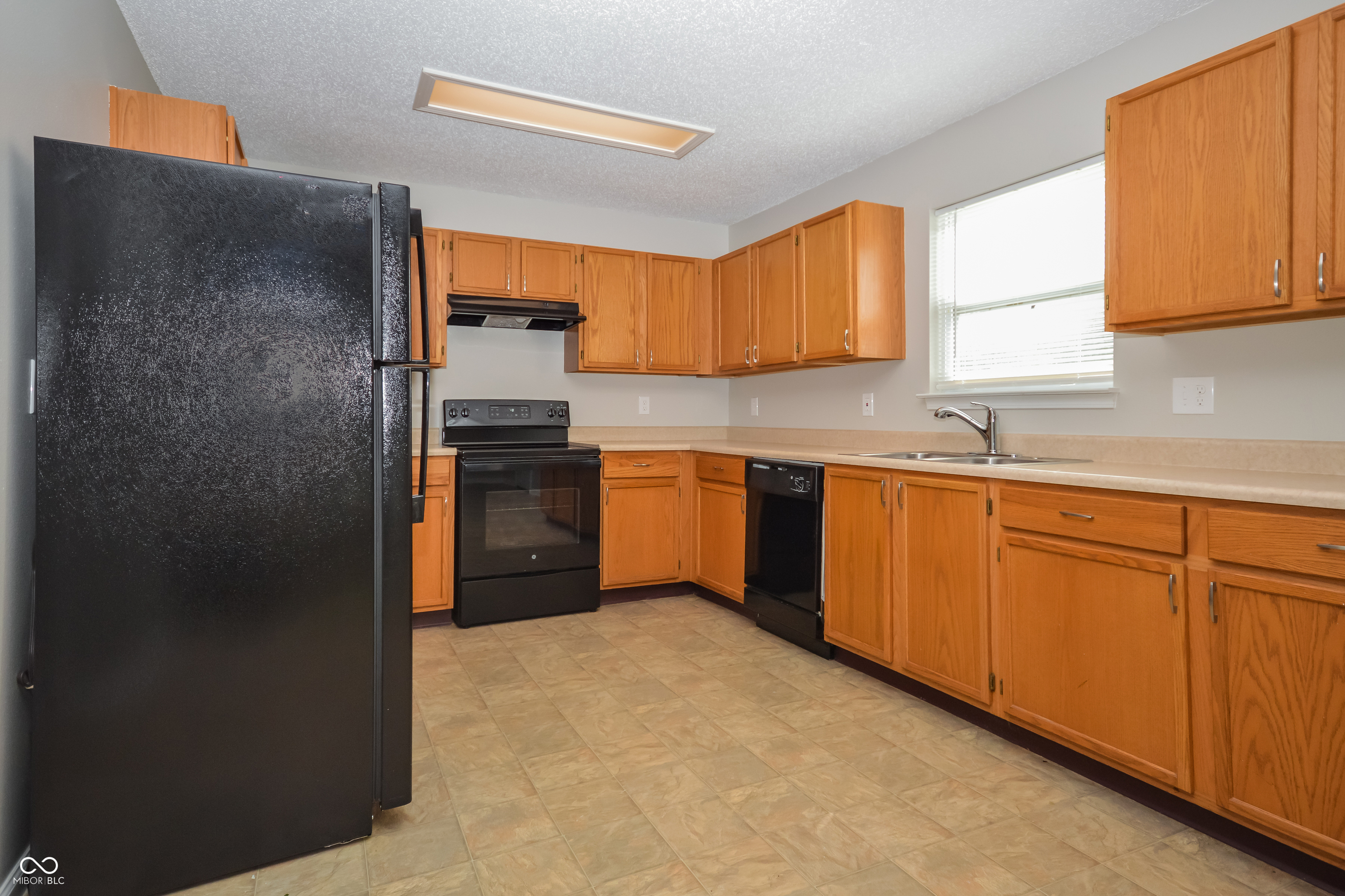 2265 Shadowbrook Drive Plainfield, IN 46168 - Photo 8 of 17