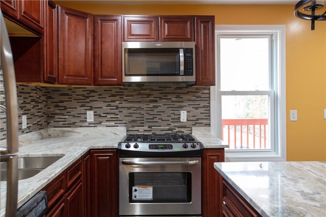114 Orchard Street Woonsocket, RI 02895 - Photo 11 of 40 Gallery Image 11