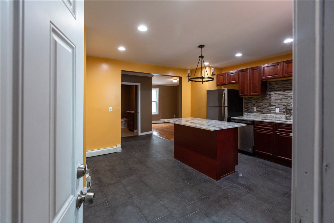 114 Orchard Street Woonsocket, RI 02895 - Photo 7 of 40 Gallery Image 7