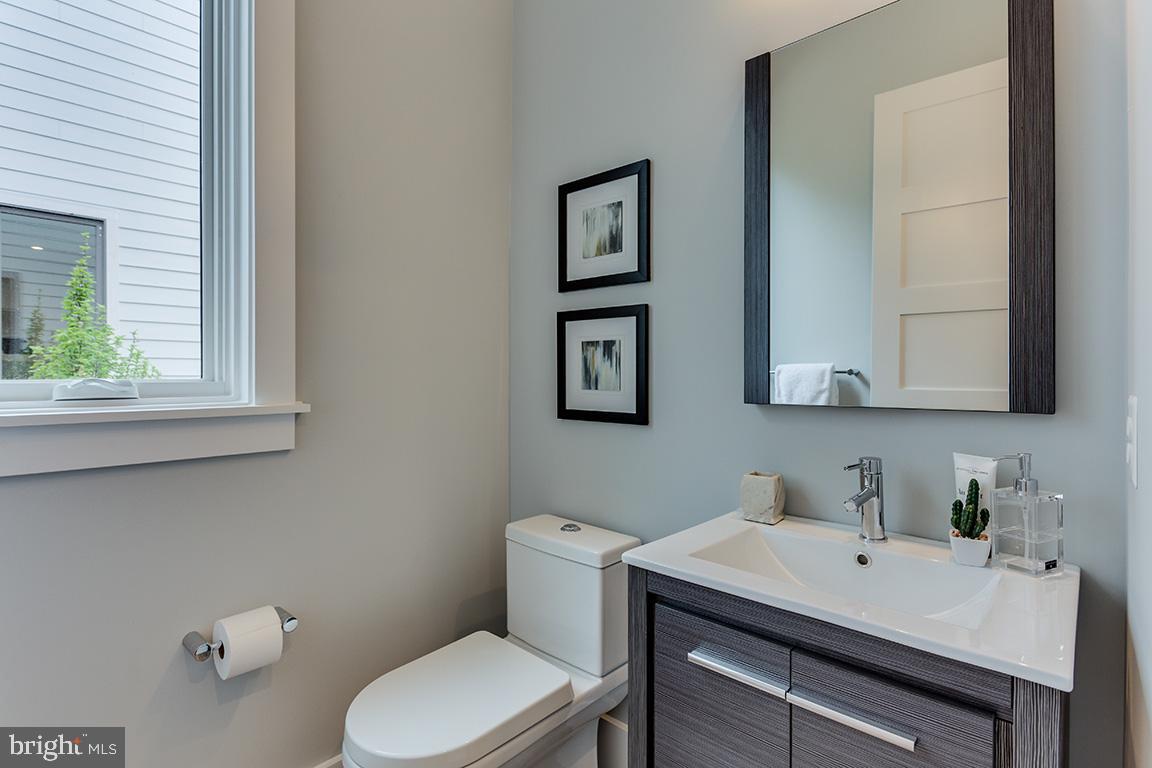 8826 Ridge Road Bethesda, MD 20817 - Photo 23 of 45