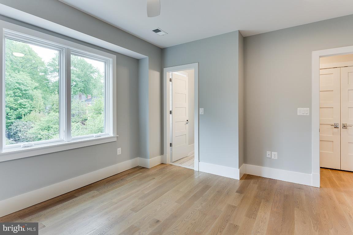 8826 Ridge Road Bethesda, MD 20817 - Photo 32 of 45