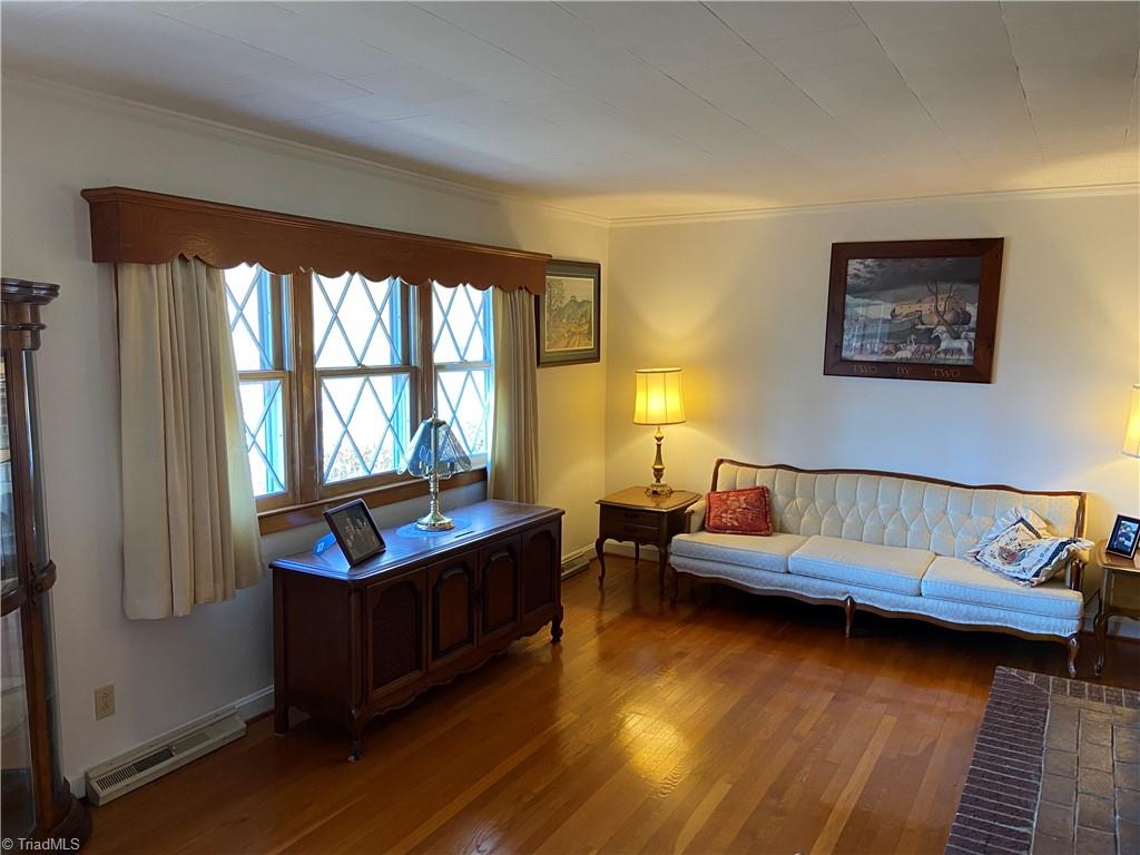 930 North Franklin Road Mount Airy, NC 27030 - Photo 14 of 33 Gallery Image 14