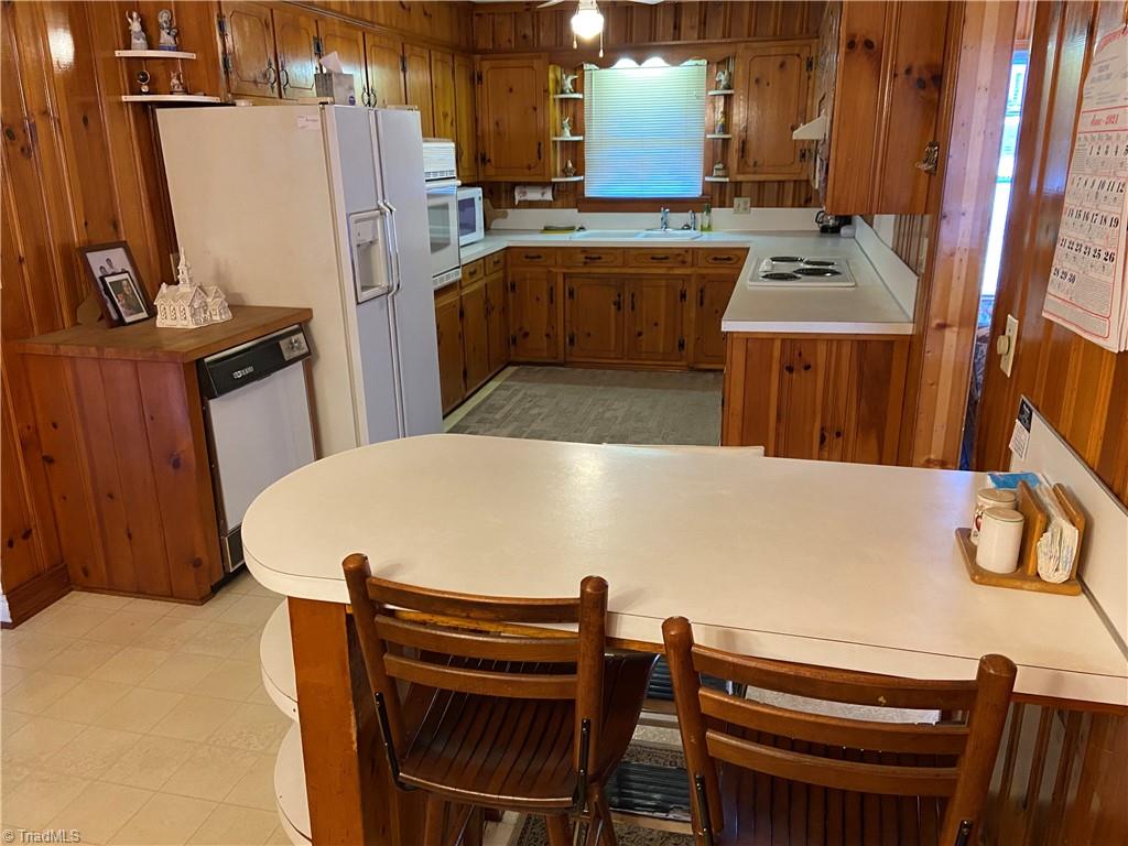 930 North Franklin Road Mount Airy, NC 27030 - Photo 23 of 33 Gallery Image 23