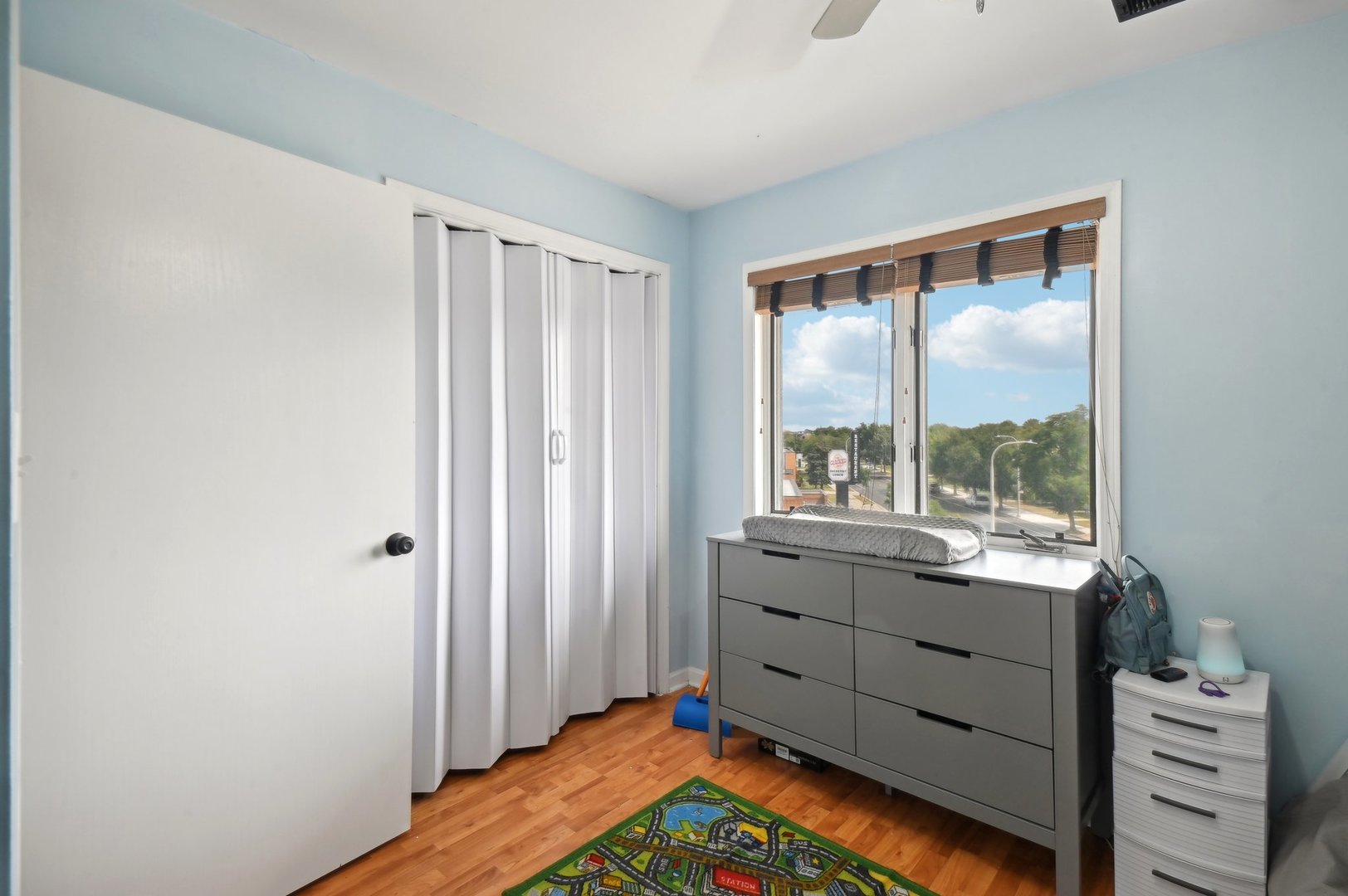 6264 South Gullikson Road, Unit 4B Chicago, IL 60638 - Photo 15 of 22 Gallery Image 15