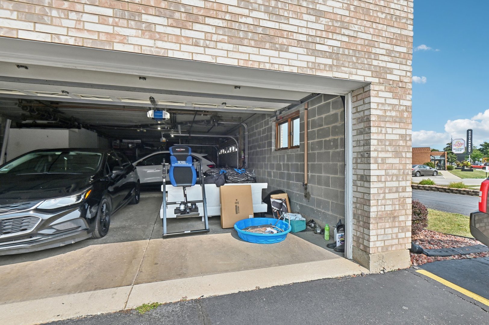 6264 South Gullikson Road, Unit 4B Chicago, IL 60638 - Photo 20 of 22 Gallery Image 20