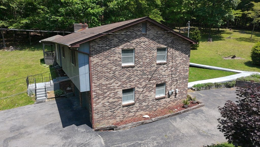 1753 Scratch Gravel Road Marion, VA 24354 - Photo 38 of 58 Gallery Image 38