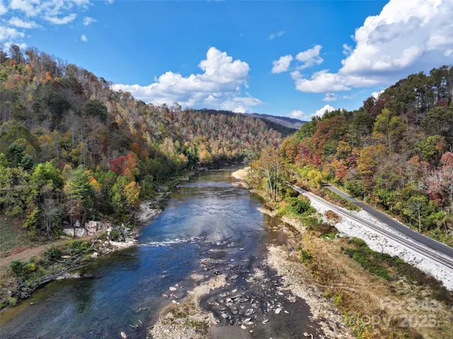 $484,000 | 0 Renfro Rd Green Mountain, Green Mountain, NC 28740