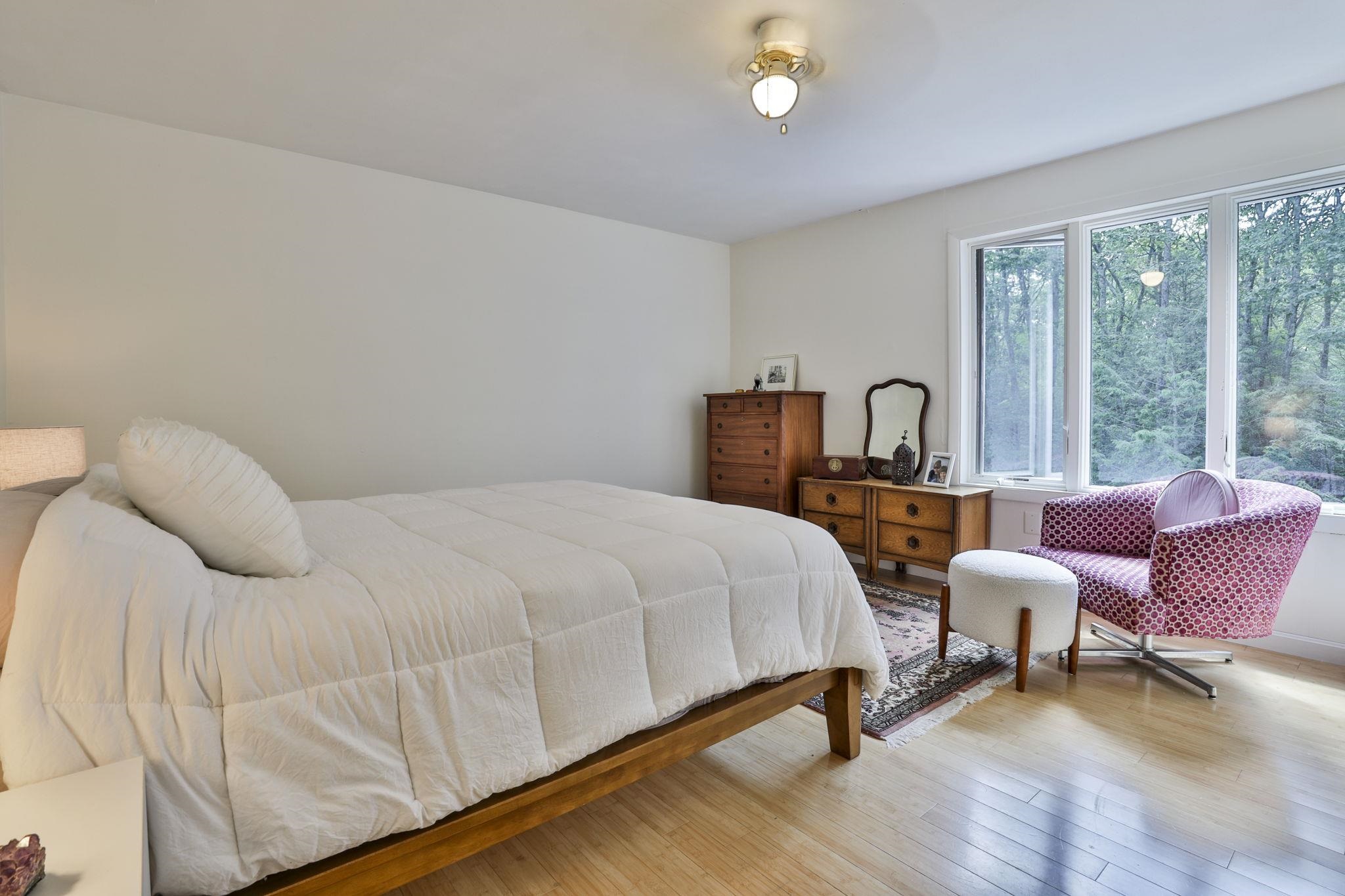 34 Laura Lane Hampstead, NH 03841 - Photo 22 of 33