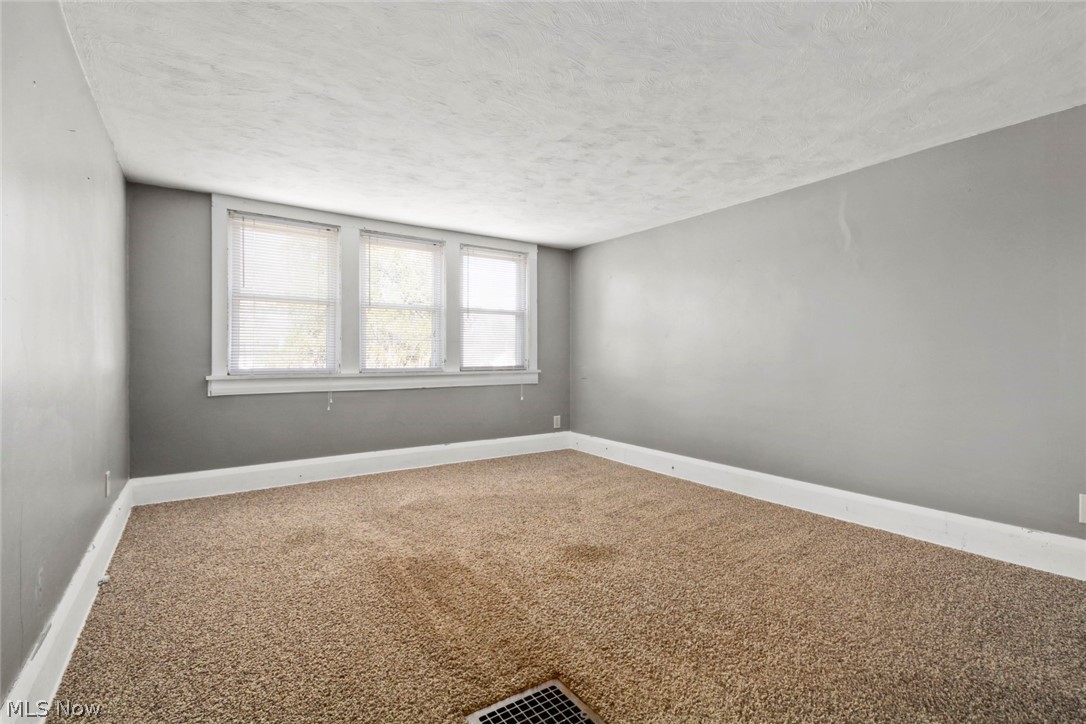 255 Shields Road Youngstown, OH 44512 - Photo 13 of 20 Gallery Image 13