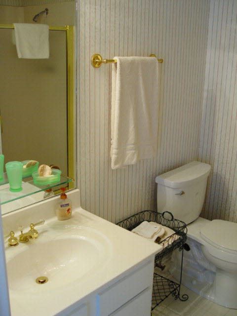 710 South Mobile Street, Unit 44 Fairhope, AL 36532 - Photo 30 of 41 Third-floor BR bath