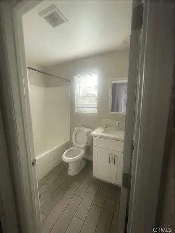 $2,900 | 4552 East 53rd Street, Maywood, CA 90270