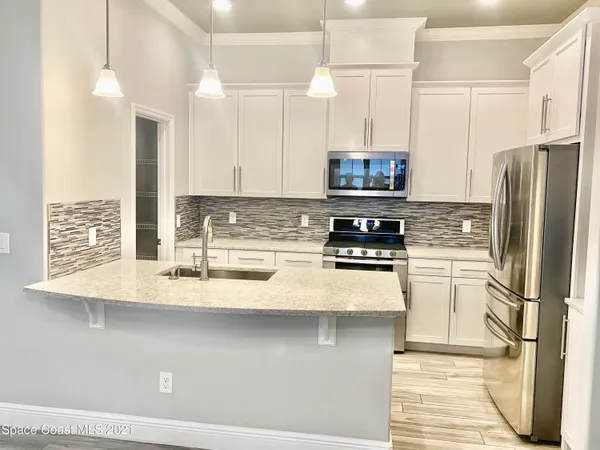 $3,500 | 2715 Vuldarno Lane, Melbourne, FL 32940