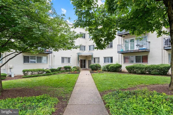 $105,000 | 1009 Chillum Road, Unit 206, Hyattsville, MD 20782