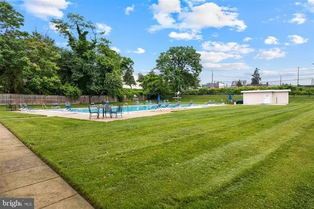 $120,000 | 1009 Chillum Road, Unit 206, Hyattsville, MD 20782