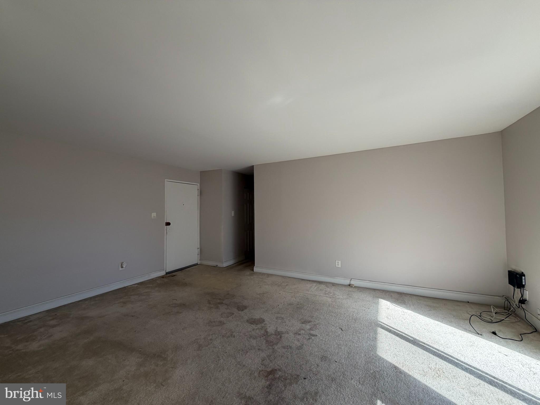 1009 Chillum Road, Unit 206 Hyattsville, MD 20782 - Photo 8 of 25 a room