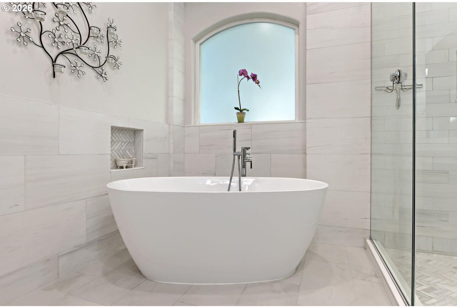 8534 Northwest Timber Ridge Court Portland, OR 97229 - Photo 19 of 43 Bathroom