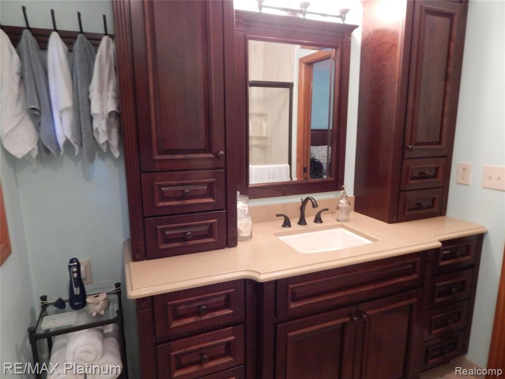 9073 Townley Road Fenton, MI 48430 - Photo 37 of 68