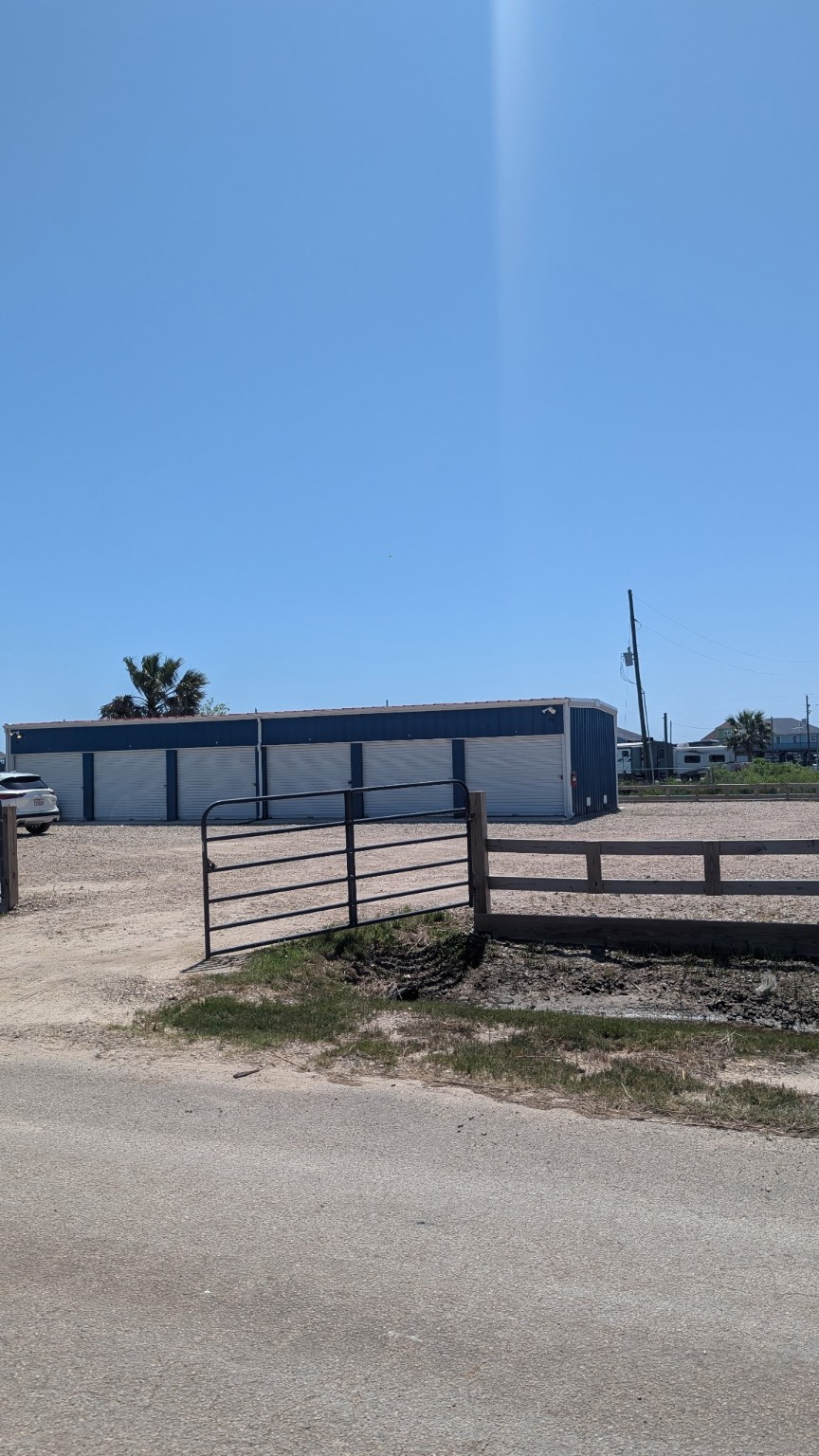 1265 Diamond Road Crystal Beach, TX 77650 - Photo 3 of 7