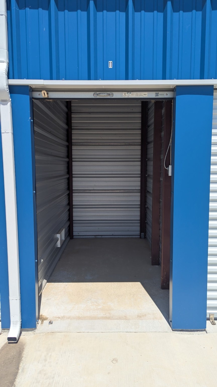 1265 Diamond Road Crystal Beach, TX 77650 - Photo 4 of 7