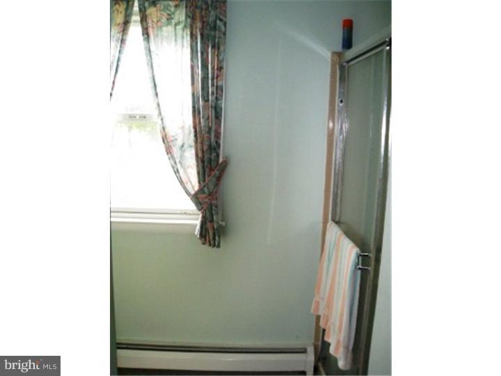 1229 Highgate Road West Chester, PA 19380 - Photo 16 of 18 Bathroom