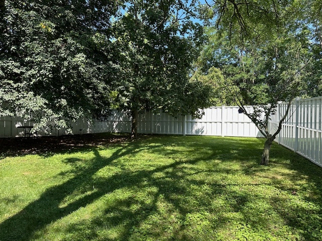 1901 Manning Road Darien, IL 60561 - Photo 29 of 30 Gallery Image 29