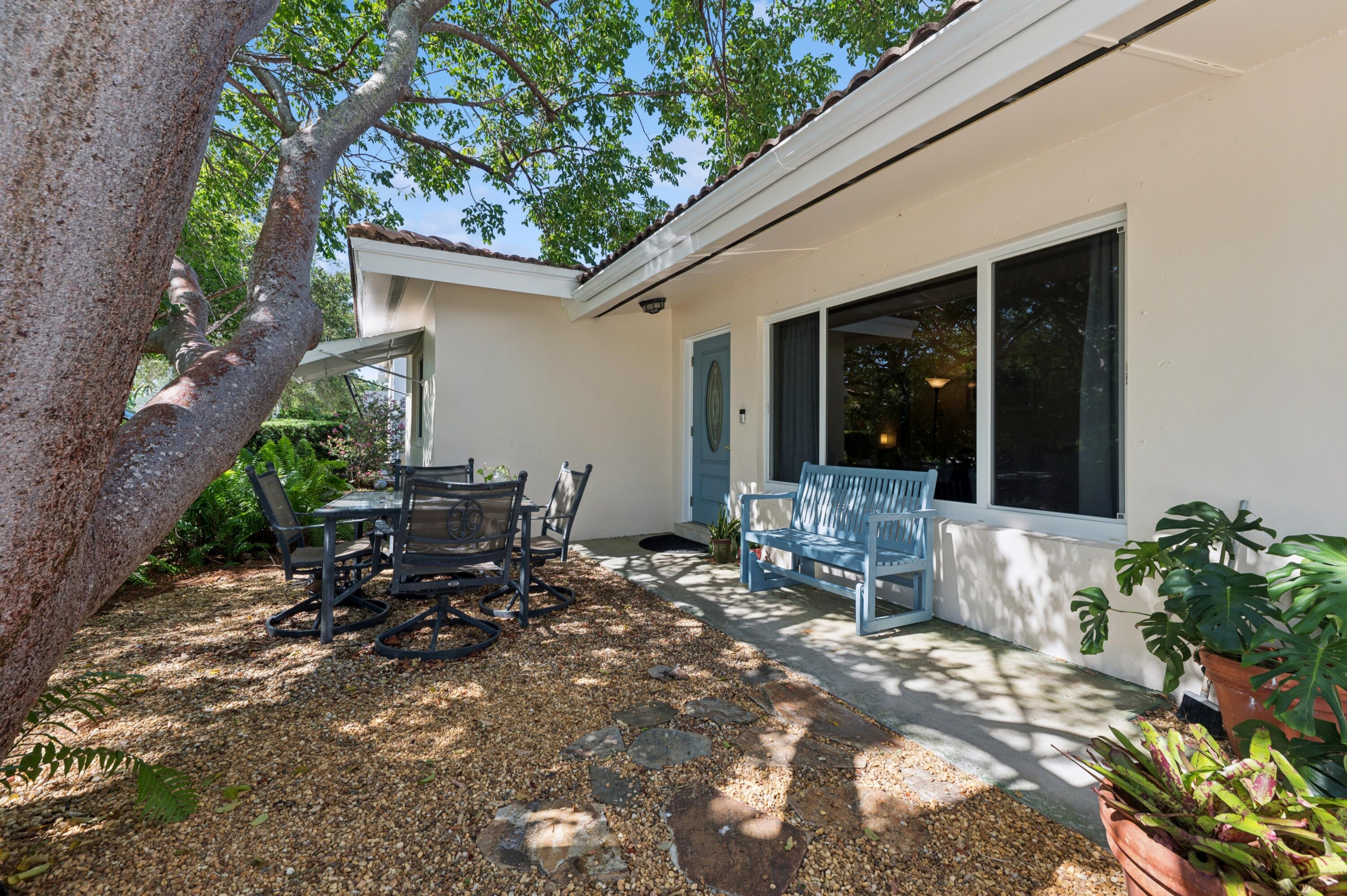 167 Northwest 6th Avenue Boca Raton, FL 33432 - Photo 3 of 20 Front of the House