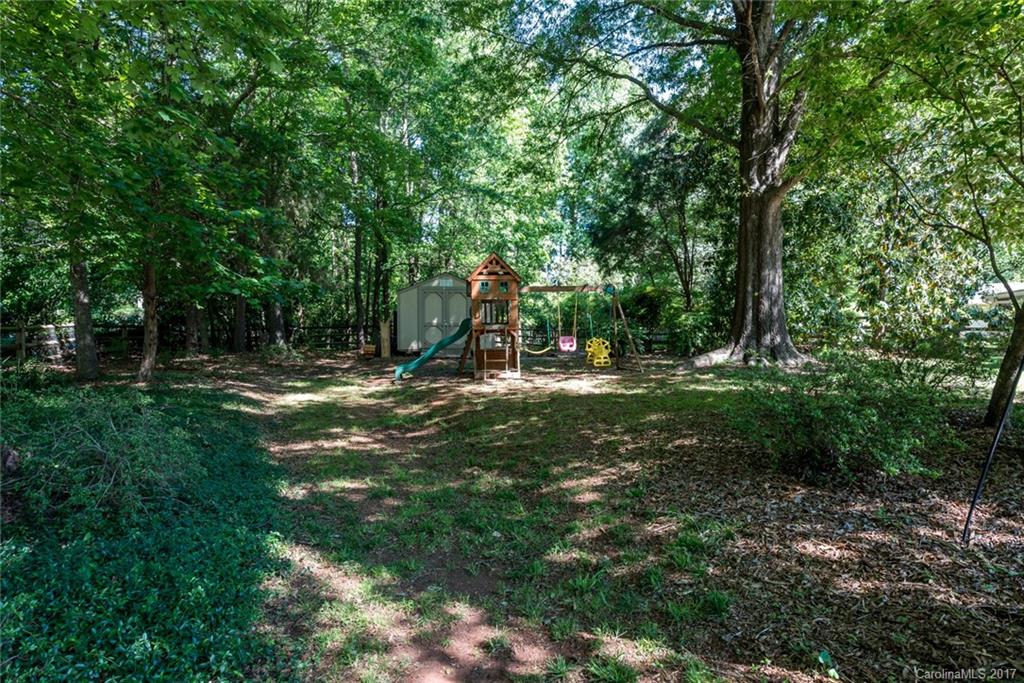 1100 Berry Ridge Road Charlotte, NC 28270 - Photo 18 of 19 Gallery Image 18