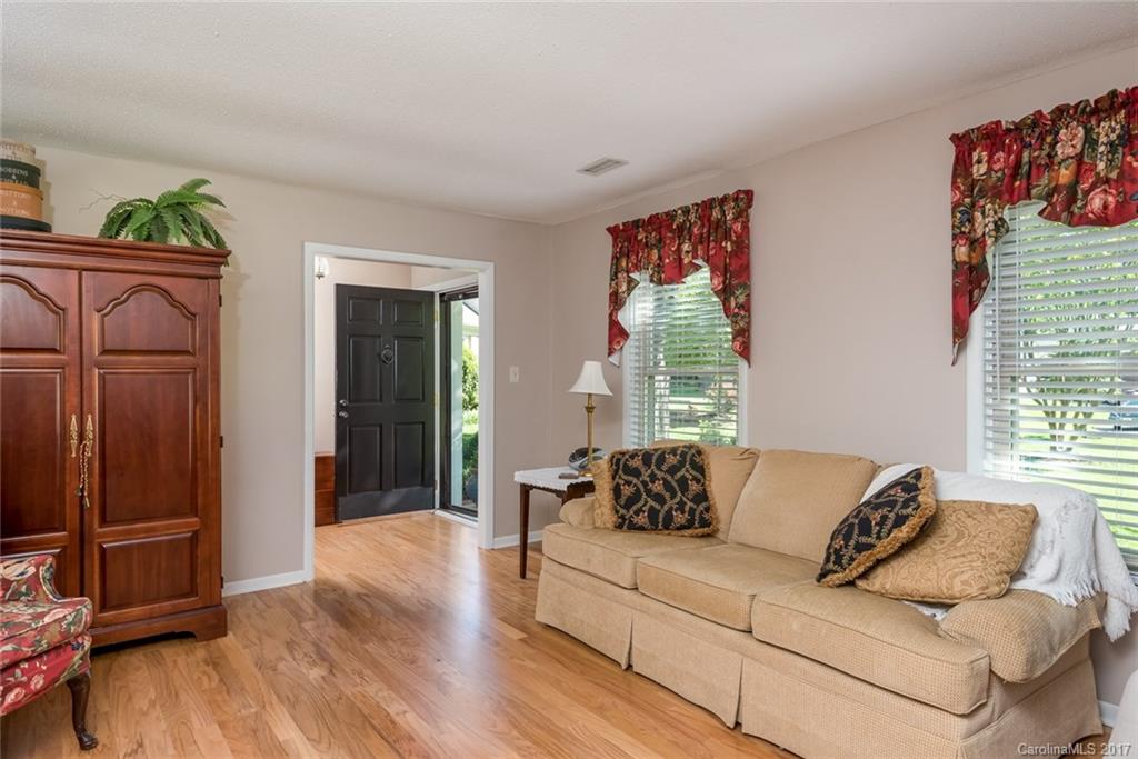 1100 Berry Ridge Road Charlotte, NC 28270 - Photo 3 of 19 Gallery Image 3