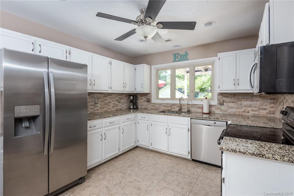 1100 Berry Ridge Road Charlotte, NC 28270 - Photo 6 of 19 Gallery Image 6