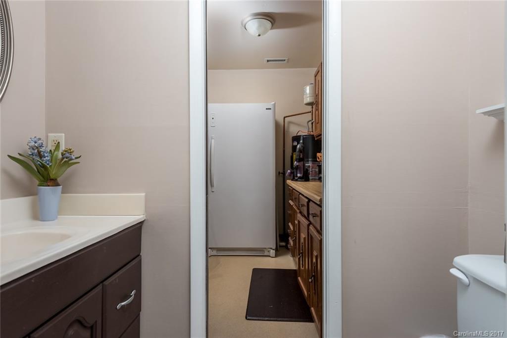 1100 Berry Ridge Road Charlotte, NC 28270 - Photo 8 of 19 Gallery Image 8