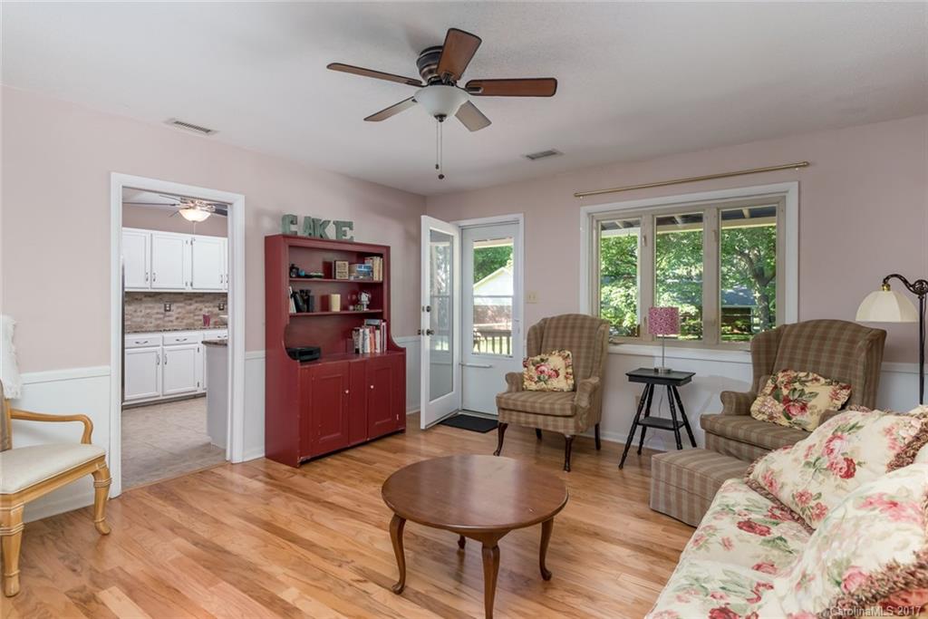 1100 Berry Ridge Road Charlotte, NC 28270 - Photo 9 of 19 Gallery Image 9