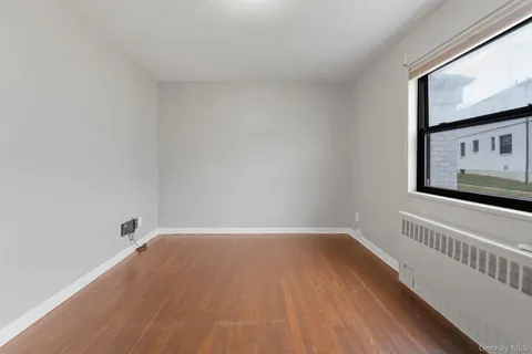 $275,000 | 66-15 Park Drive East, Unit B | Kew Gardens Hills