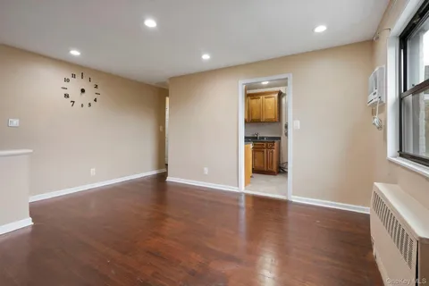 $275,000 | 66-15 Park Drive East, Unit B | Kew Gardens Hills