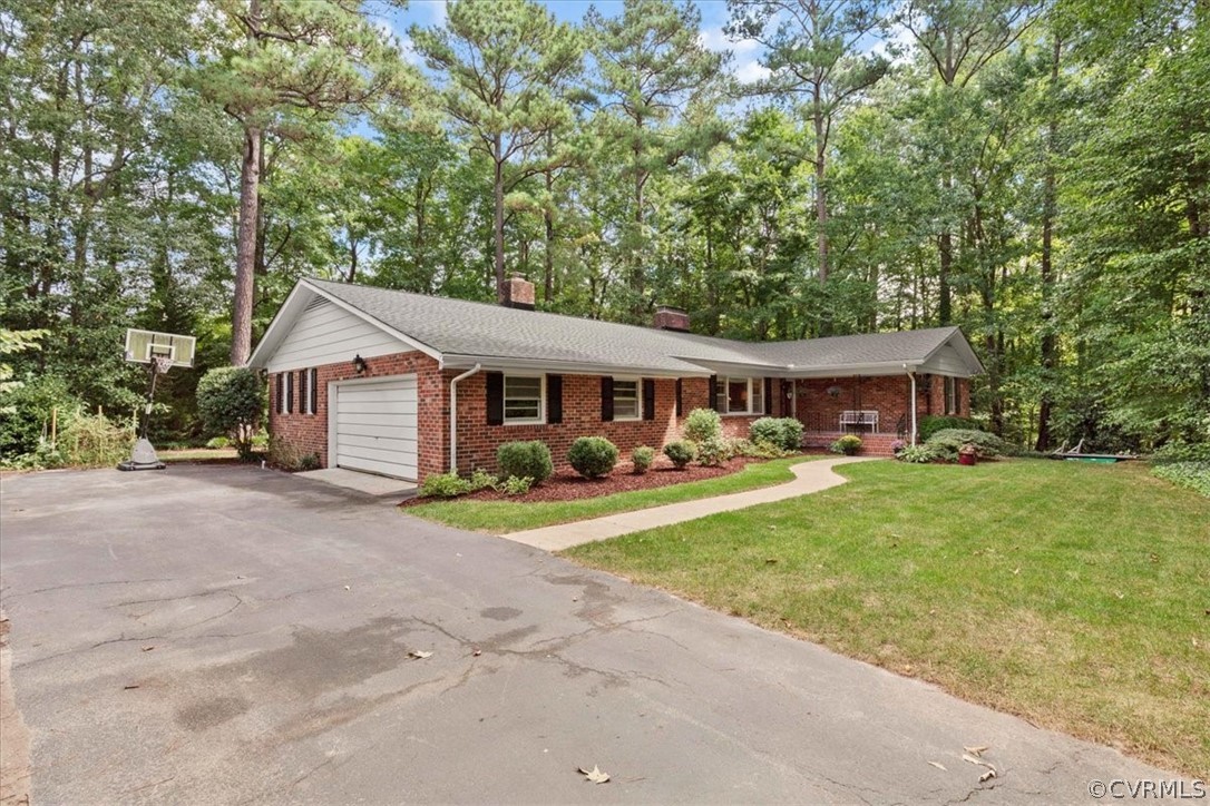 14250 Riverside Drive Ashland, VA 23005 - Photo 3 of 45 Two car garage, too!