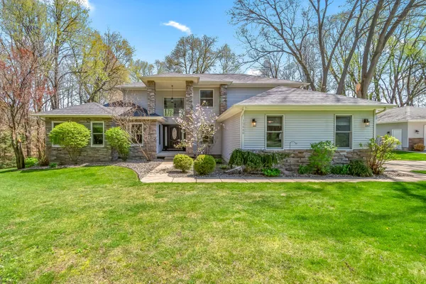 $650,000 | 15660 Kesselwood Trail, Marshall, MI 49068