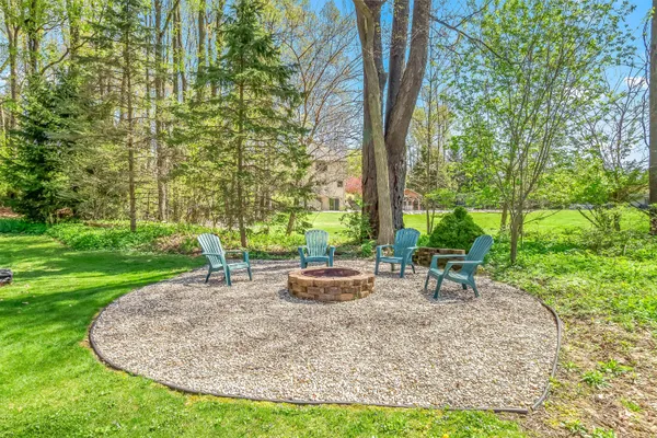 $650,000 | 15660 Kesselwood Trail, Marshall, MI 49068