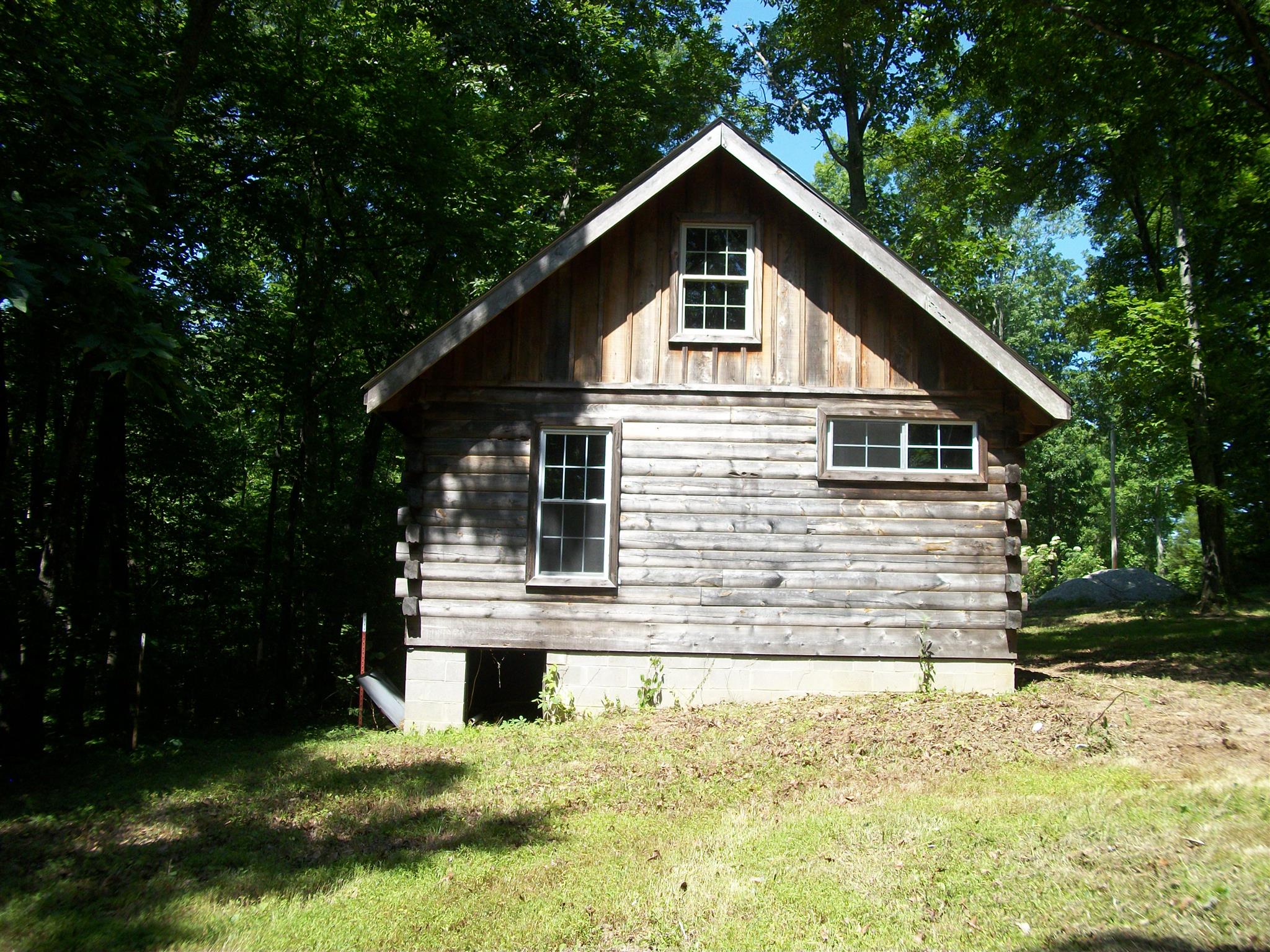 1137 Walden Ridge Road Manchester, TN 37355 - Photo 6 of 23 a view of a house with a yard balcony