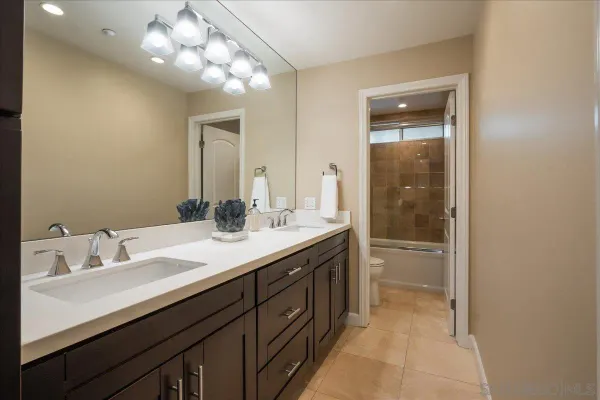 $1,150,000 | 1225 Pacific Beach Drive, Unit 2E, San Diego, CA 92109