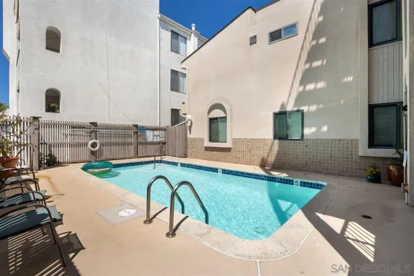 $1,150,000 | 1225 Pacific Beach Drive, Unit 2E, San Diego, CA 92109
