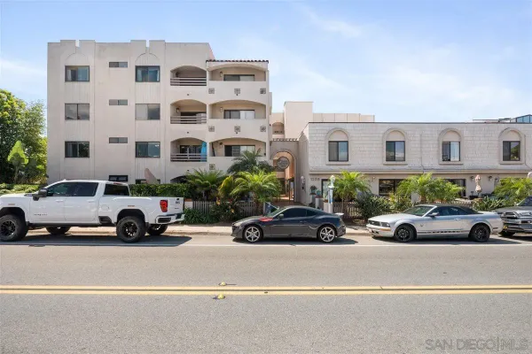 $1,150,000 | 1225 Pacific Beach Drive, Unit 2E, San Diego, CA 92109