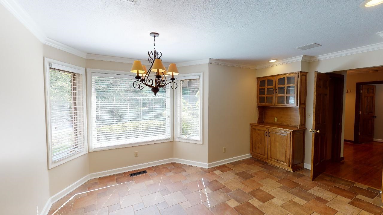 13 Keystone Court Jasper, IN 47546 - Photo 9 of 36 Gallery Image 9