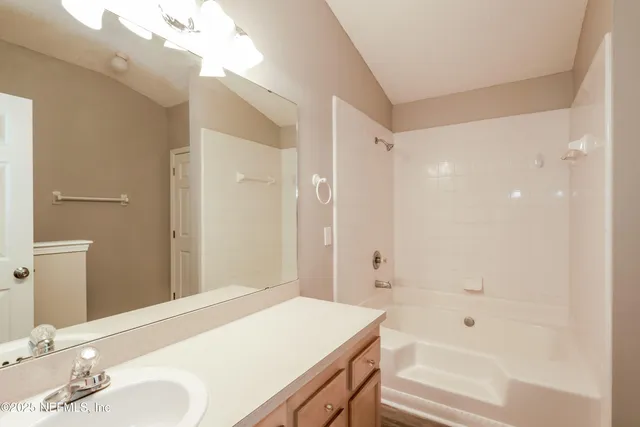 $1,835 | 2856 Tuscarora Trail, Middleburg, FL 32068