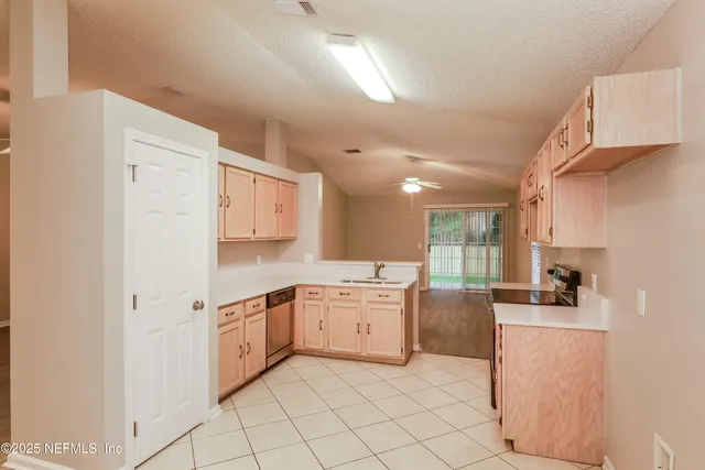 $1,835 | 2856 Tuscarora Trail, Middleburg, FL 32068