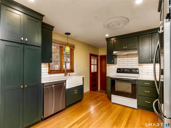 $324,900 | 9 Empire Avenue, Meriden, CT 06450