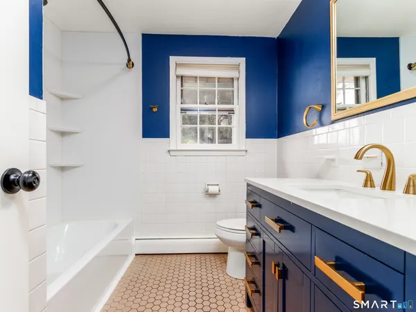 $324,900 | 9 Empire Avenue, Meriden, CT 06450