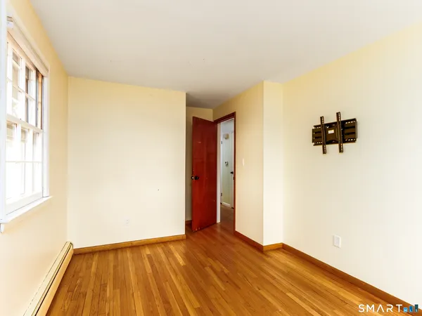 $324,900 | 9 Empire Avenue, Meriden, CT 06450