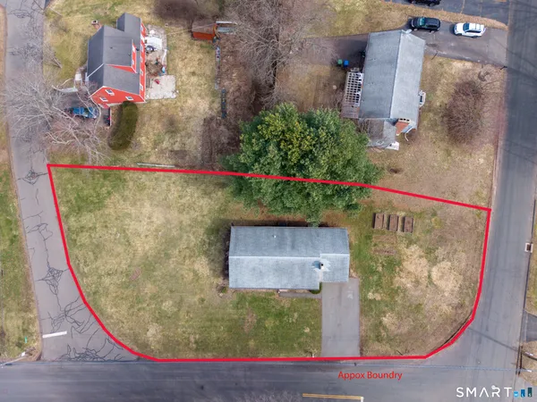 $324,900 | 9 Empire Avenue, Meriden, CT 06450