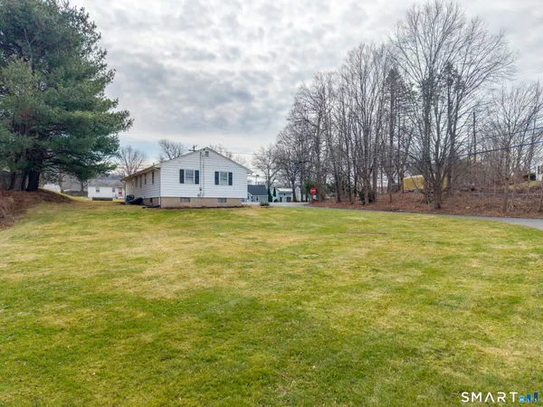 $324,900 | 9 Empire Avenue, Meriden, CT 06450