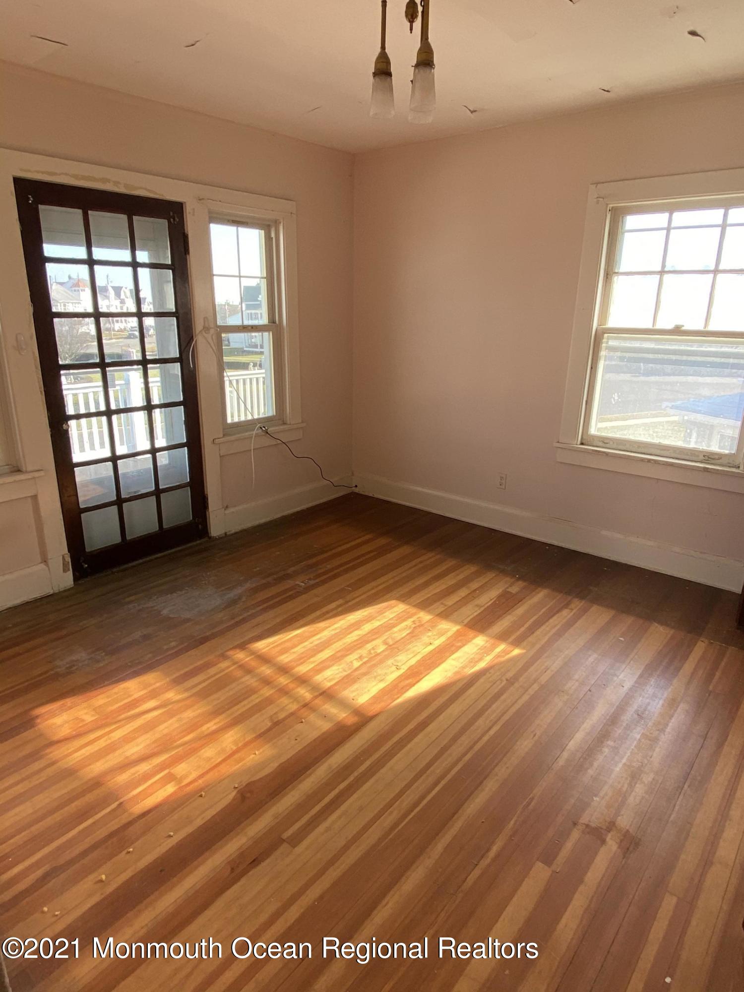 34 Inlet Terrace Belmar, NJ 07719 - Photo 12 of 16 C10A0D73-DC0E-49D6-830F-C0C13AFAF191