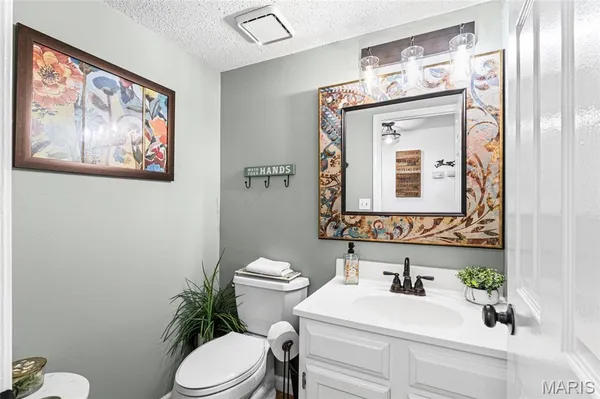 $315,000 | 13311 Chapel Mill Drive, St. Louis, MO 63141